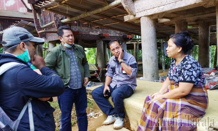 Plt Gubernur Sulsel Beri Santunan kepada Keluarga Guru Korban Penembakan KKB Papua di Toraja