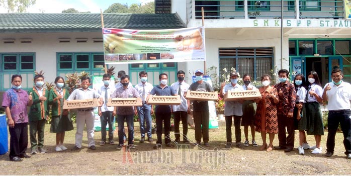 SPP Santo Paulus Pala-Pala Launching Program Distribusi Ayam KUB kepada Peternak Lokal