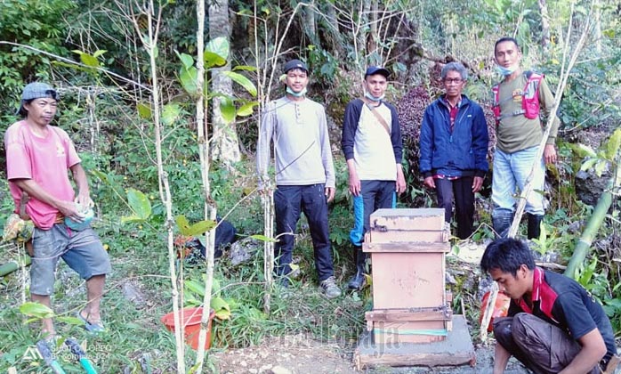 Puluhan Warga Lembang Gandangbatu Tolak Patok Kawasan Hutan di Dusun Buntu Batu