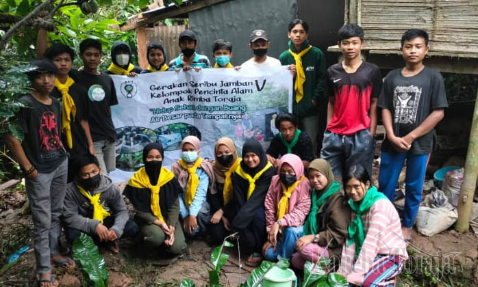 Gerakan Seribu Jamban, KPA Anak Rimba Toraja Kembali bangun WC untuk Warga di Garassik