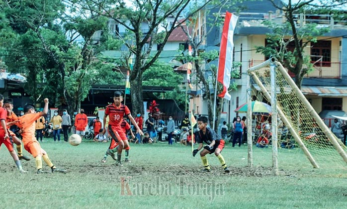 SDN 3 Baruppu’ Juara Turnamen Sepak Bola Bupati Toraja Utara Cup I