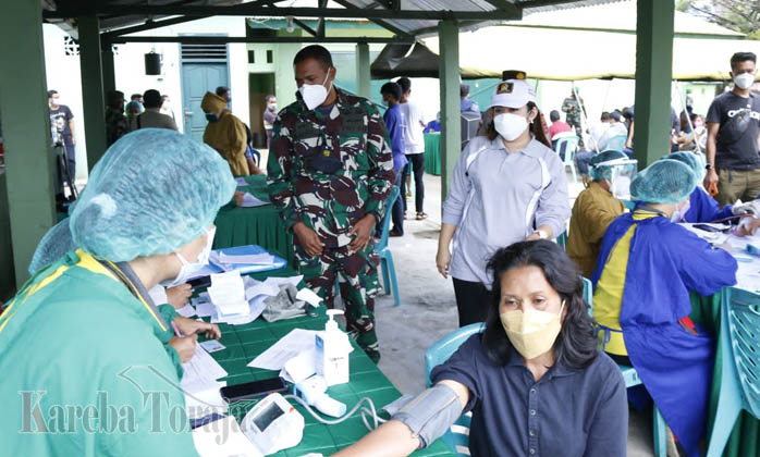 Pantau Vaksinasi Covid-19 di Kodim 1414 Tana Toraja, Eva: Mari Bantu Pemerintah Agar Pandemi Ini Segera Berakhir