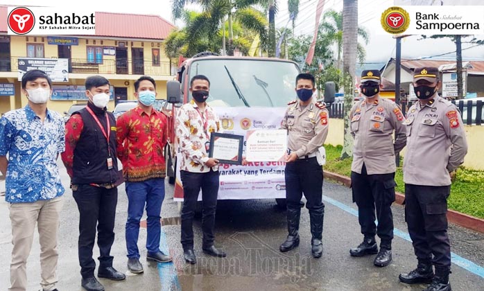 Bersinergi dengan Dinas Koperasi dan Kepolisian, KSP Sahabat Mitra Sejati dan Bank Sampoerna Berbagi Sembako di 17 Kota