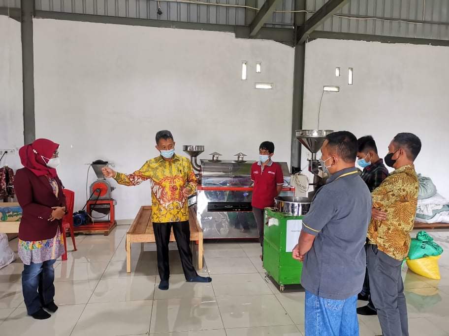 JRM Bantu Pembangunan Rumah Pengering Kopi di Gandangbatu