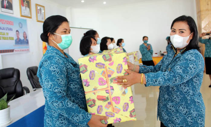 Kecamatan Kesu’ dan Balusu Juara Lomba Penyuluhan dan Administrasi Posyandu