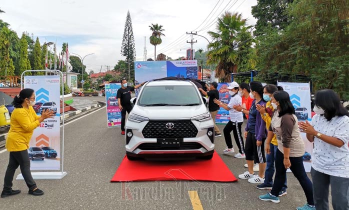 Kalla Toyota Toraja Launching Produk Toyota Terbaru di Plaza Kolam Makale