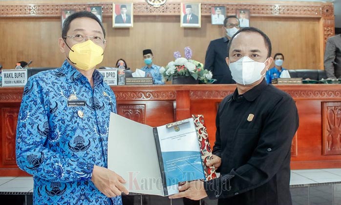 Tindaklanjuti UU Cipta Kerja, Pemkab Toraja Utara Ajukan Ranperda Retribusi Persetujuan Bangunan Gedung