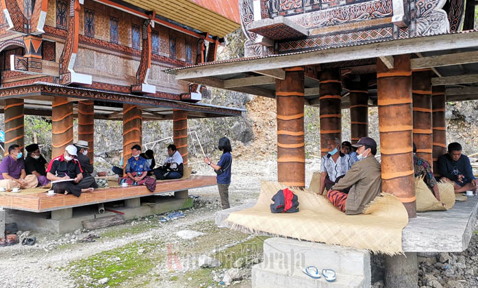 2 Pelaku Asusila di Situs Budaya Kandora Dikenai Sanksi Adat dan Wajib Menjalani Ritual “Mengkanorong”