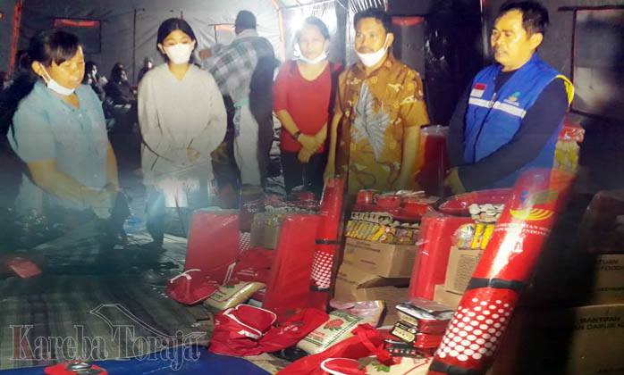 Dinas Sosial Salurkan Bantuan Tanggap Darurat untuk Korban kebakaran di Tongkonan Saungan, Balusu