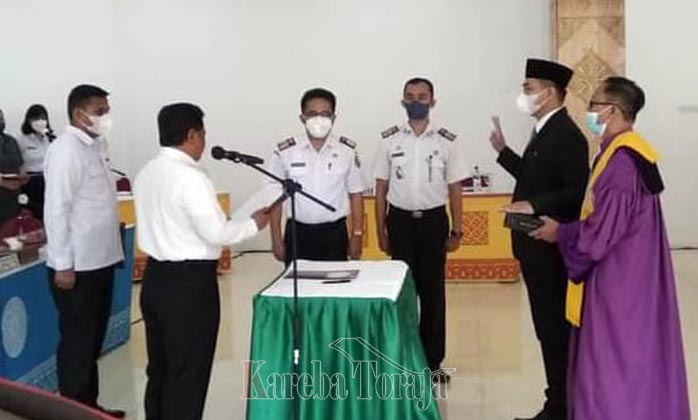 Bupati Lantik Mantan Caleg PSI Jadi Dirut PDAM Toraja Utara
