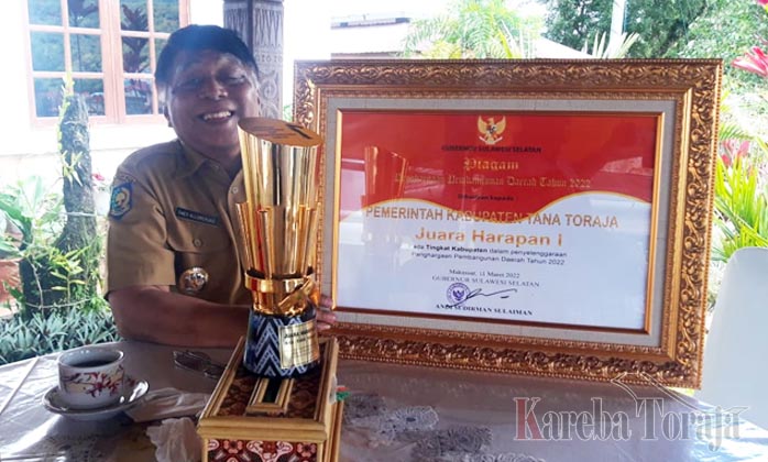 Pemkab Tana Toraja Raih Penghargaan Pembangunan Daerah Tahun 2022