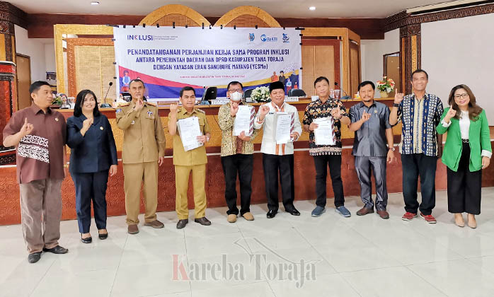 Pemda dan DPRD Tana Toraja Teken MoU Program INKLUSI Dengan Yayasan Eran Sangbure Mayang