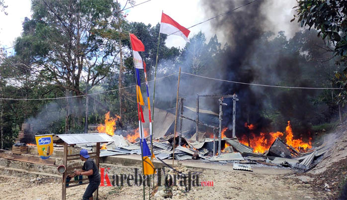 Rumah, Juga Kios, Ludes Terbakar di Gandangbatu Sillanan