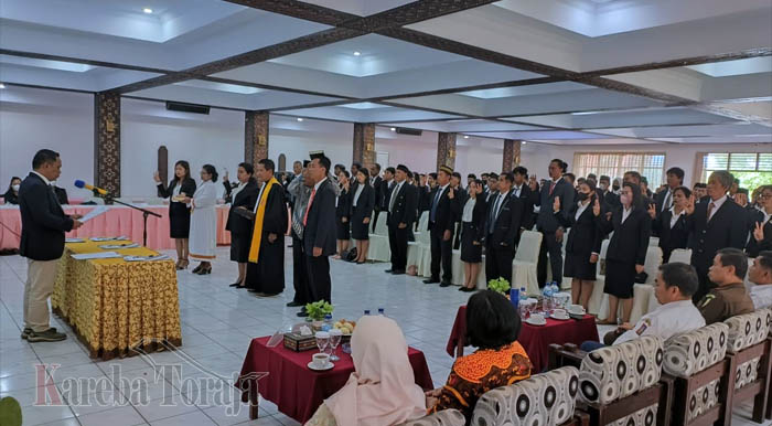 KPU di Toraja Lantik Anggota PPK; Tana Toraja 95 Orang dan Toraja Utara 105 Orang