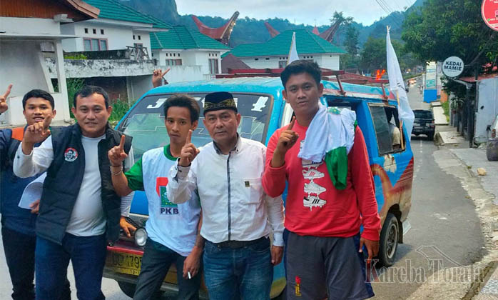 Daftar Bacaleg, PKB Naik Pete-pete ke KPU Tana Toraja