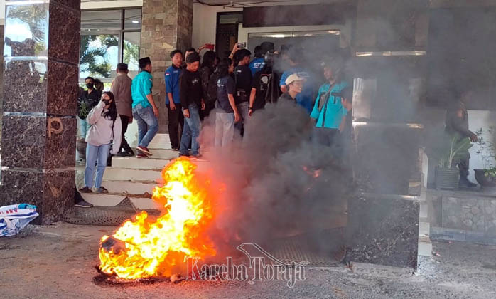 Sehari, Dua Aksi Unjuk Rasa Terjadi di Toraja
