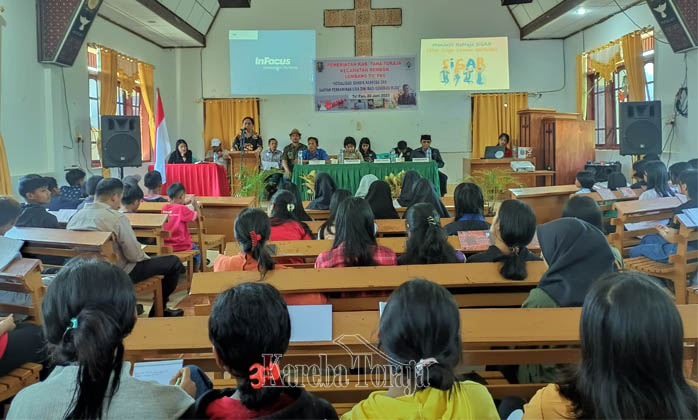 Remaja Lembang To’pao Rembon Antusias Ikuti Sosialisasi Bahaya Narkoba dan Pernikahan Dini