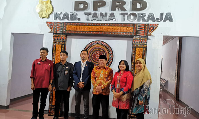 Terima Kunjungan Pimpinan Bawaslu yang Baru, Ini Pesan Ketua DPRD Tana Toraja