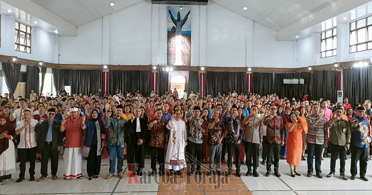 KPU Tana Toraja Lantik 477 Anggota Panitia Pemungutan Suara untuk Pilkada 2024