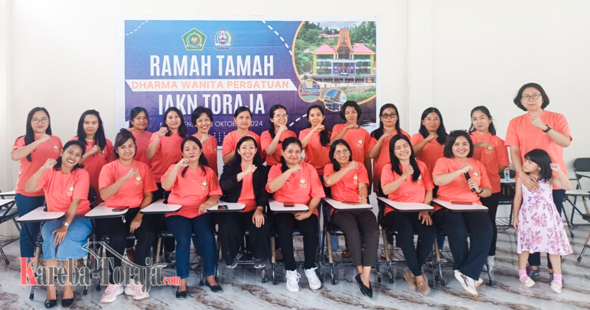 Rekatkan Rasa Kekeluargaan, Dharma Wanita Persatuan IAKN Toraja Gelar Ramah Tamah