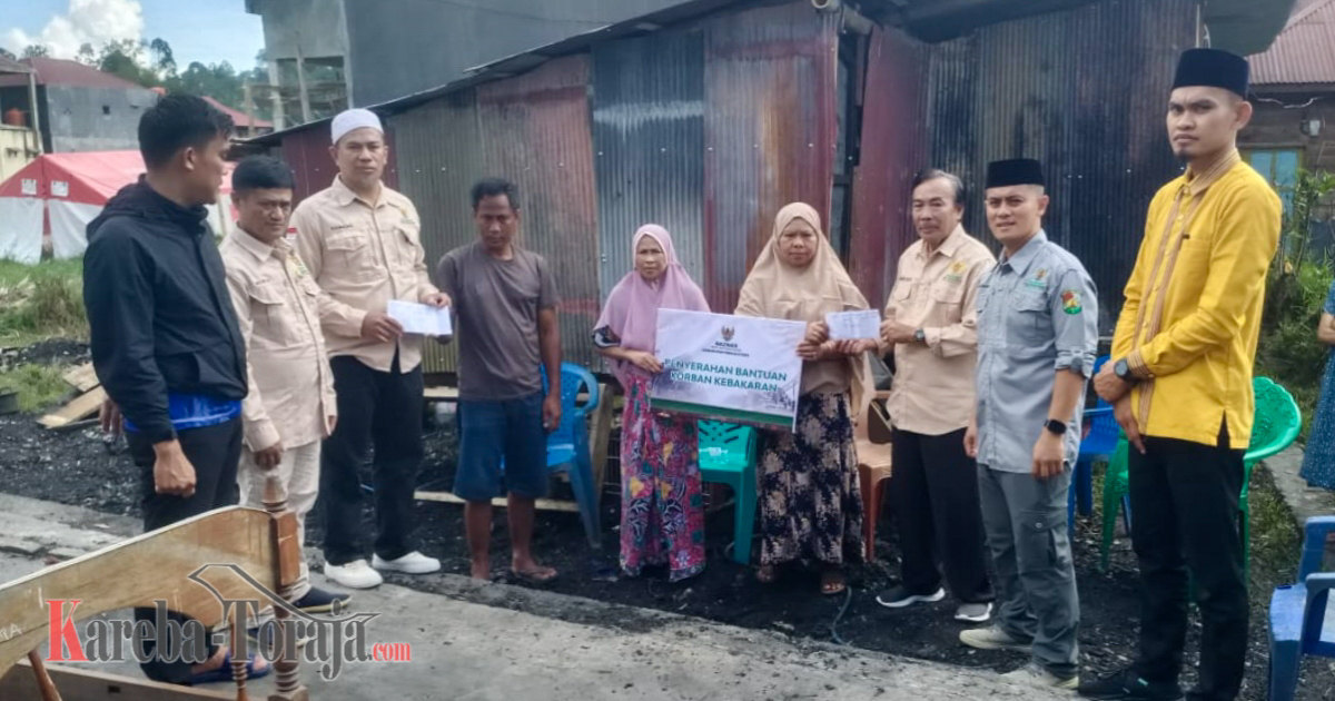 Baznas Toraja Utara Bantu Korban Kebakaran di Pasar Bolu Rantepao