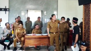 Unjuk Rasa Ricuh, Wakil Bupati Tana Toraja Nyaris Adu Jotos