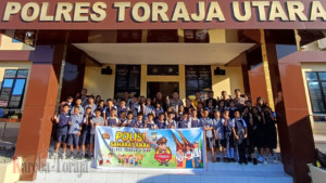 FOTO: Intip Keseruan Kunjungan Anak-anak dari Pusat Pengambangan Anak Pa’kamaya Rantepangli ke Polres Toraja Utara